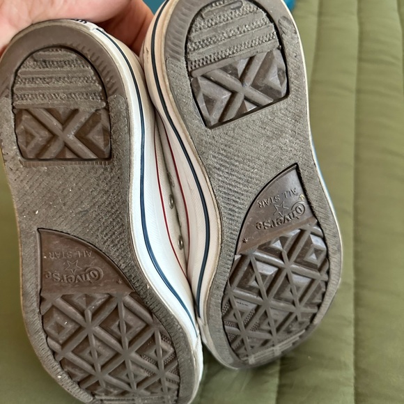 Converse - Picture 4 of 4